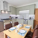 Westmorland بيت للعطل